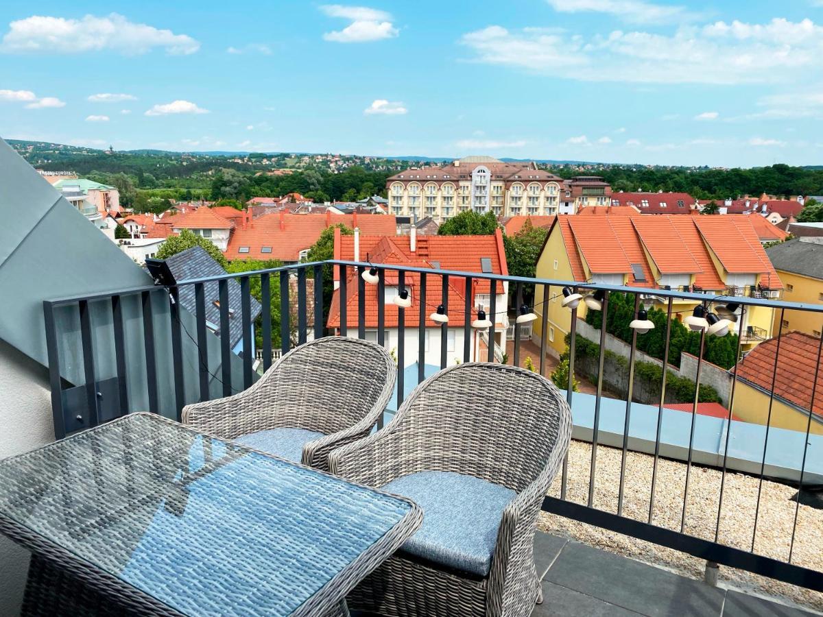 Panorama View Apartment In City Center Хевіз Екстер'єр фото