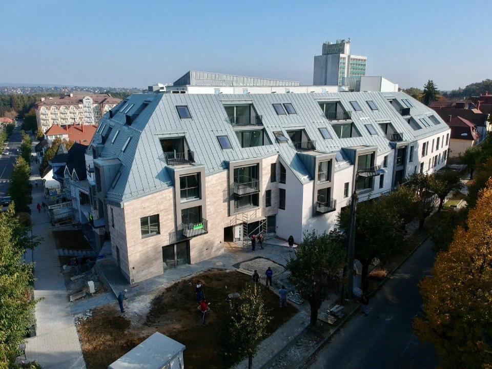 Panorama View Apartment In City Center Хевіз Екстер'єр фото