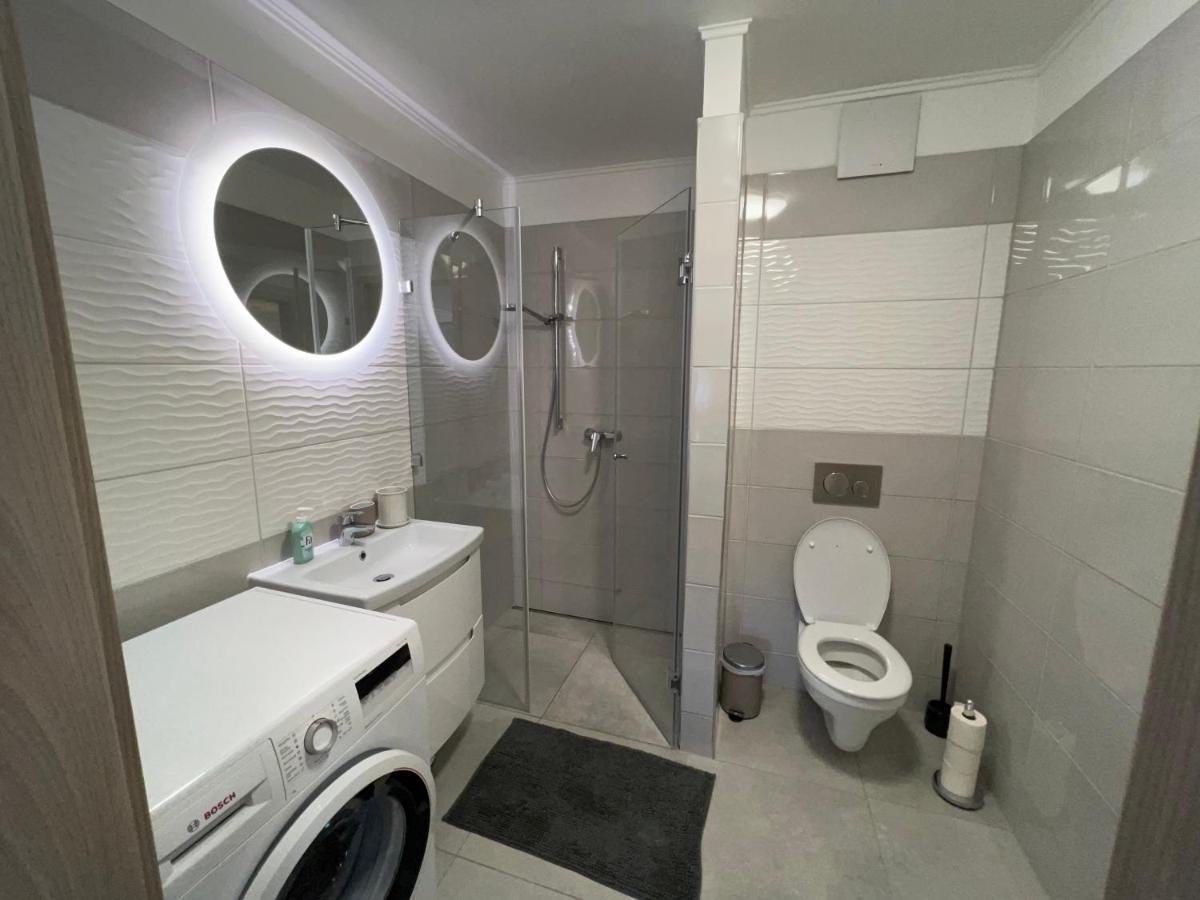 Panorama View Apartment In City Center Хевіз Екстер'єр фото